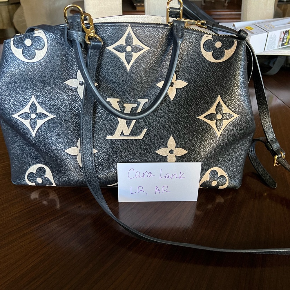 Louis Vuitton Black and Cream Monogram Shoulder Bag